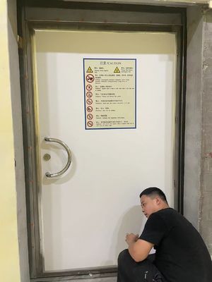 İyi bir fiyat. Çelik MRI Koruma Kapıları ASTM Radyasyon Koruma Kapıları UL 90 Dakika Yangın Rated çevrimiçi